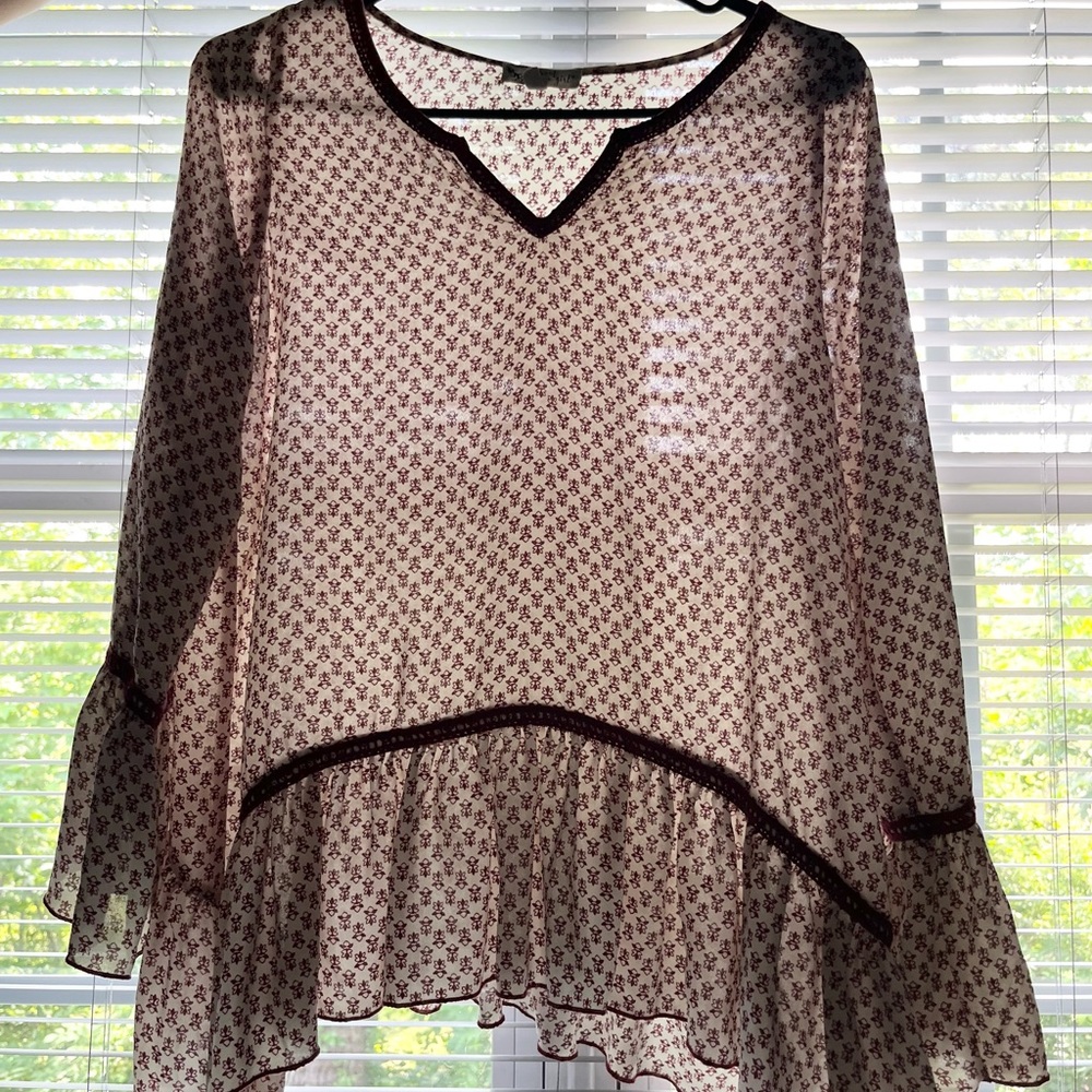 About A Girl Brand. Women Top Size 8